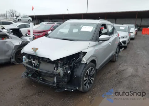2020 Nissan Kicks Sv Xtronic Cvt z USA, uszkodzony, nr VIN 3N1CP5CV2LL549920